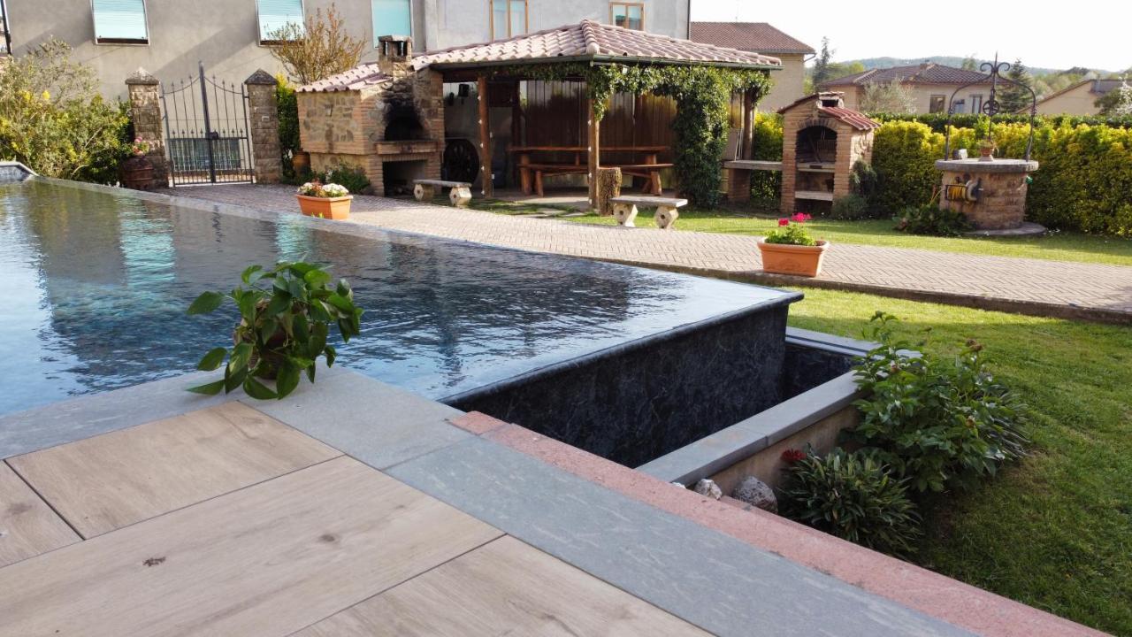 몬티시아노 Casa Dani Con Piscina Privata 아파트 외부 사진